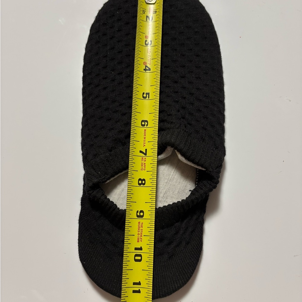 Black Textured men slippers - Picture 4 of 4